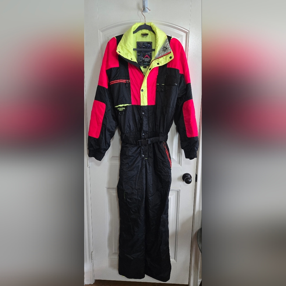 VINTAGE MOUNTAIN GOAT SKI SUIT